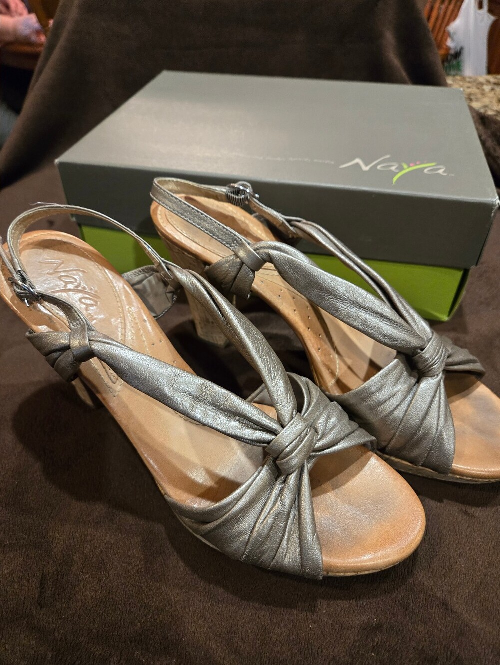 Naya Wind-Nickel Alloy Lea Sandals